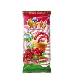 Мороженое с наполнителем клюква в вафельном стаканчике